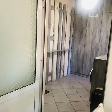 Cozzy Apartman *