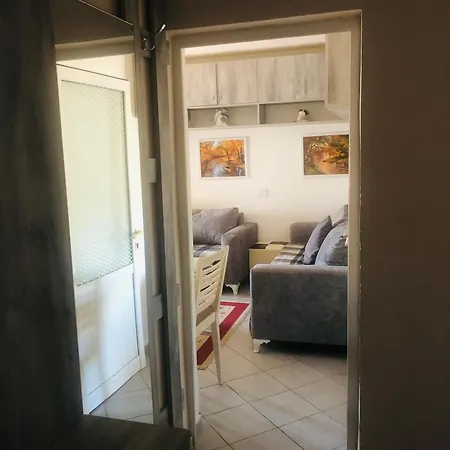 Apartamento Cozzy Tirana
