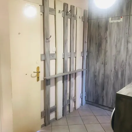 Apartment Your Own Flat *