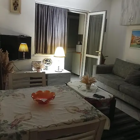 Cozzy Flat Apartamento Tirana