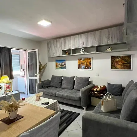 Cozzy Flat * Tirana